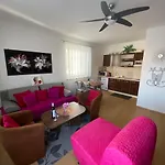 Monty Apartamento *